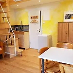 公寓 In Stresdorf
