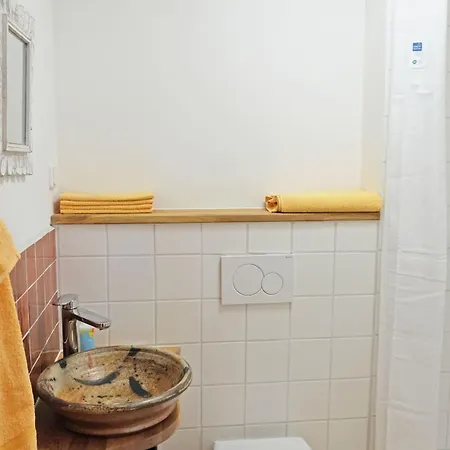 In Stresdorf Apartment *